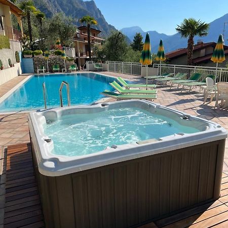 Appartamenti Villa Clivia Limone sul Garda Extérieur photo